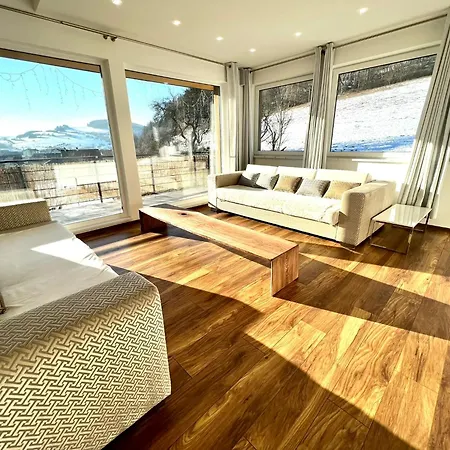 Tatil Evi Slnecna Pod Lesom *