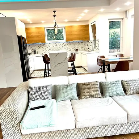 Slnecna Pod Lesom * Horný Vadičov